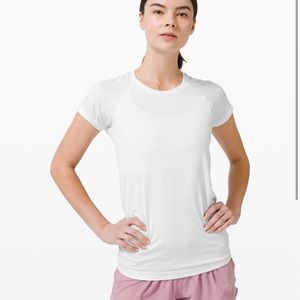 Lululemon shirt size 2